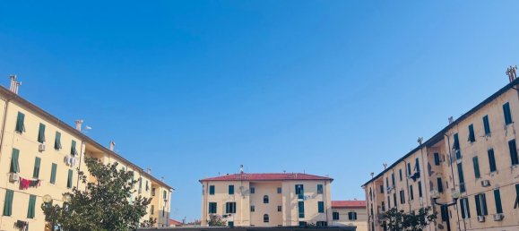 3 rooms Apartment in Livorno, Italy No. 300875 17