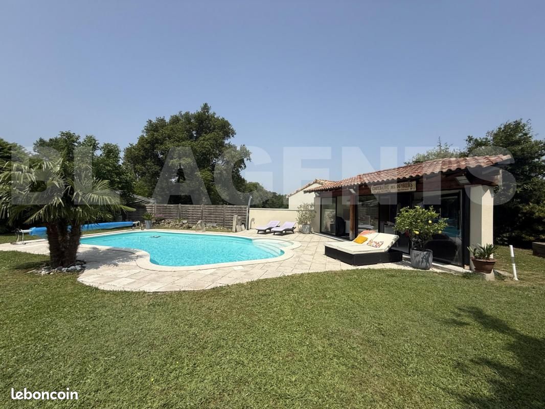 4 bedrooms Villa in Tarn, France No. 336265