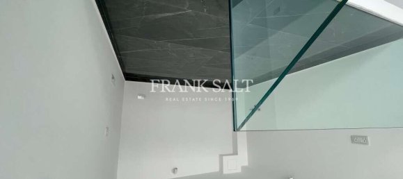 Büro in Iklin, Malta, Nr. 13190 2