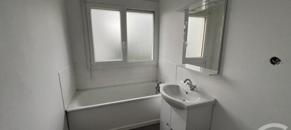 Estudio en Le Mans, France No. 97744 8