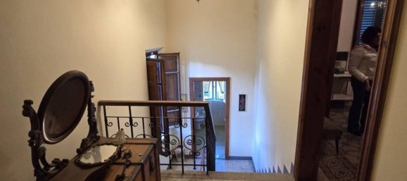 Вилла с 5 комнатами в Лукка, Италия № 163273 16