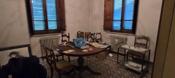 Вилла с 5 комнатами в Лукка, Италия № 163273 3