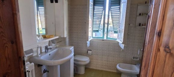 Вилла с 5 комнатами в Лукка, Италия № 163273 18