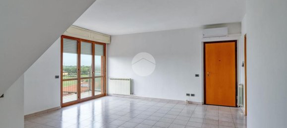 2 Schlafzimmer Wohnung in Busto Arsizio, Italy, Nr. 329682 9