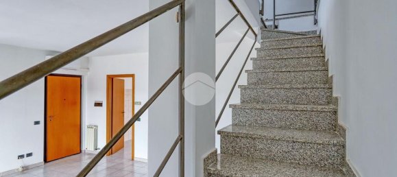 2 Schlafzimmer Wohnung in Busto Arsizio, Italy, Nr. 329682 18