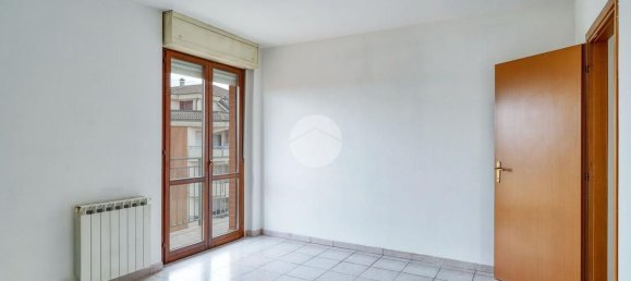 2 Schlafzimmer Wohnung in Busto Arsizio, Italy, Nr. 329682 12