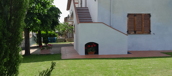 Вилла с 10 комнатами в Читта ди Кастелло, Италия № 276900 3