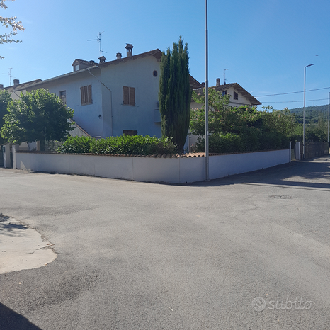 Вилла с 10 комнатами в Читта ди Кастелло, Италия № 276900