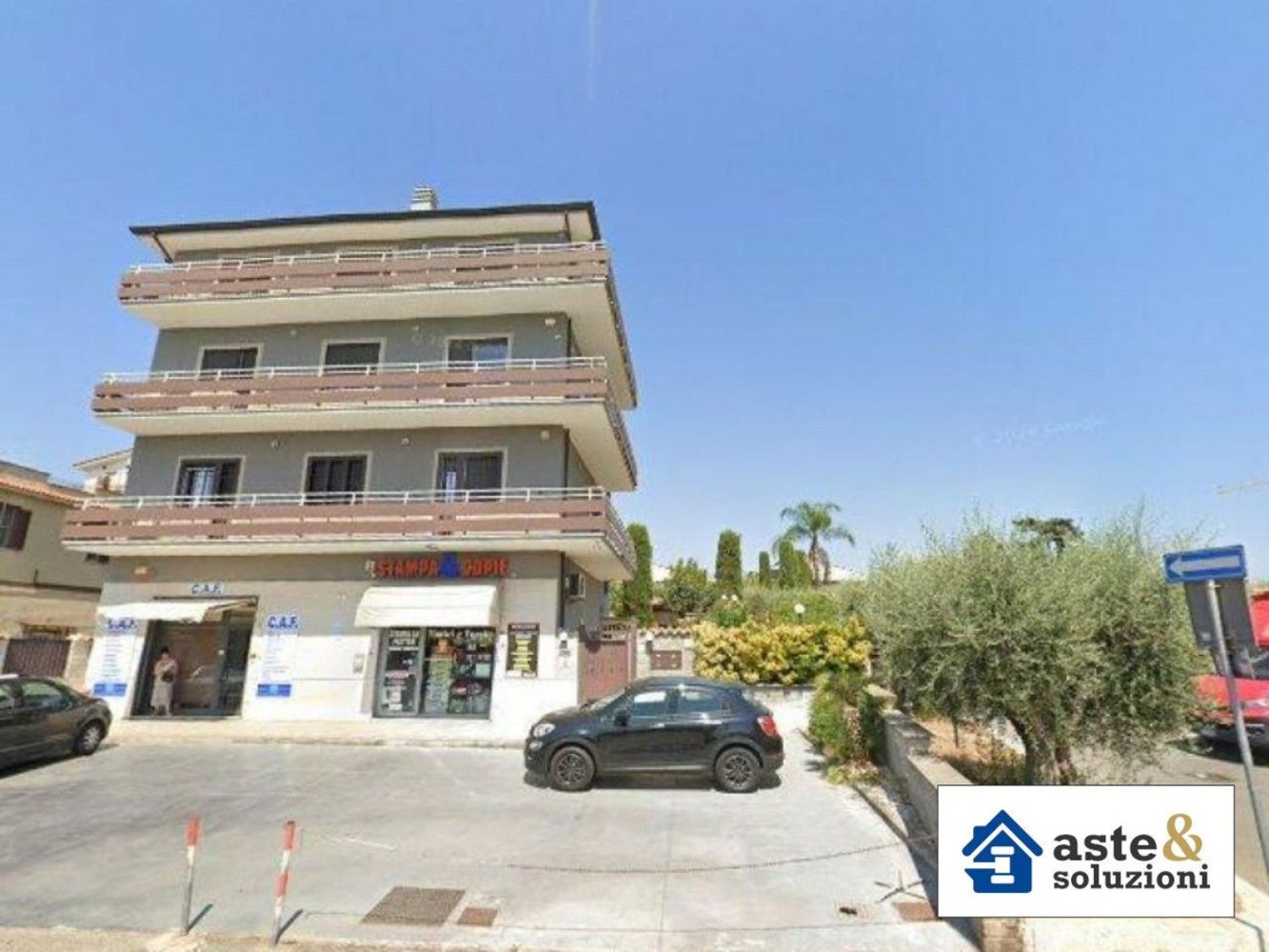 130m² Commercial property in Rome, Italy No. 384520