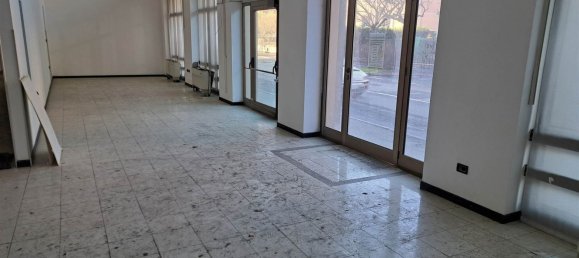 Propriété commerciale à Aosta, Italy 410m² No. 41875 4