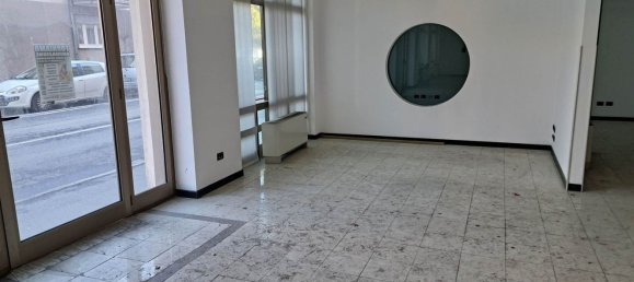 Propriété commerciale à Aosta, Italy 410m² No. 41875 6