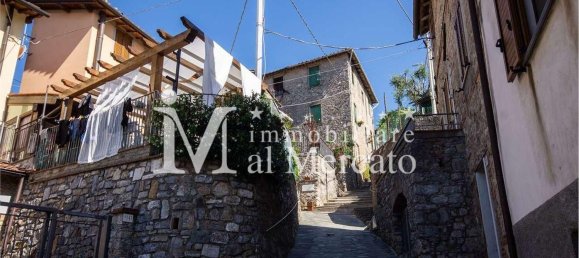 5 rooms Apartment in Pescaglia, Italy No. 39687 21