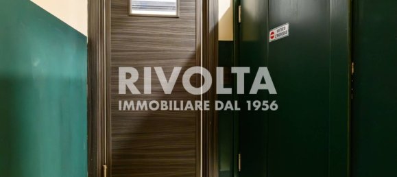 2 rooms Commercial property in Rome, Italy No. 166831 12