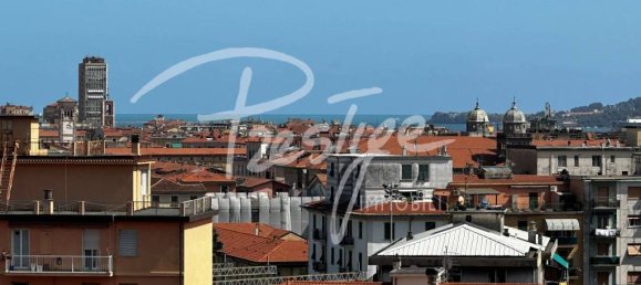 2 chambres Appartement à La Spezia, Italy No. 159399 5