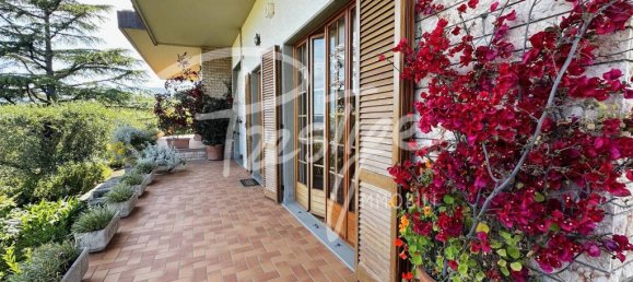 2 chambres Appartement à La Spezia, Italy No. 159399 8