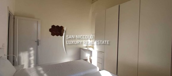 4 rooms Apartment in Florence, Italy No. 196379 7