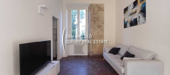 4 rooms Apartment in Florence, Italy No. 196379 2