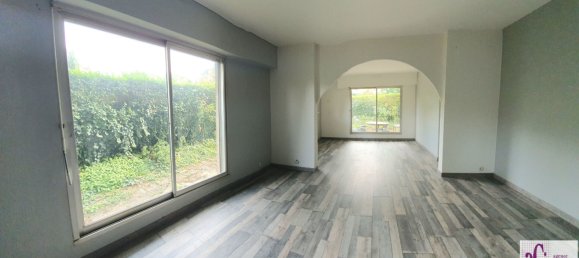 2 bedrooms Apartment in L'Hay-les-Roses, France No. 185951 3