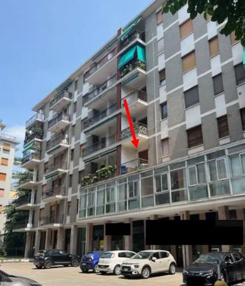 3 rooms Apartment in Vimercate, Italy No. 4136