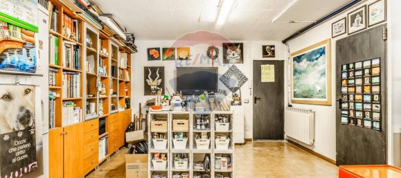 Дом с 4 комнатами в Ольджате Олона, Италия № 103672 15