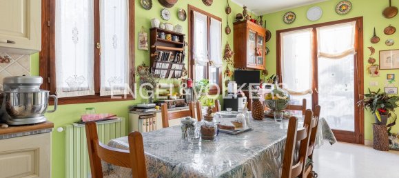 Villa de 5 habitaciónes en Monterenzio, Italy No. 104709 13