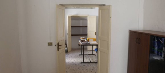 Castillos de 2 habitaciónes en Giuliana, Italy No. 73270 6