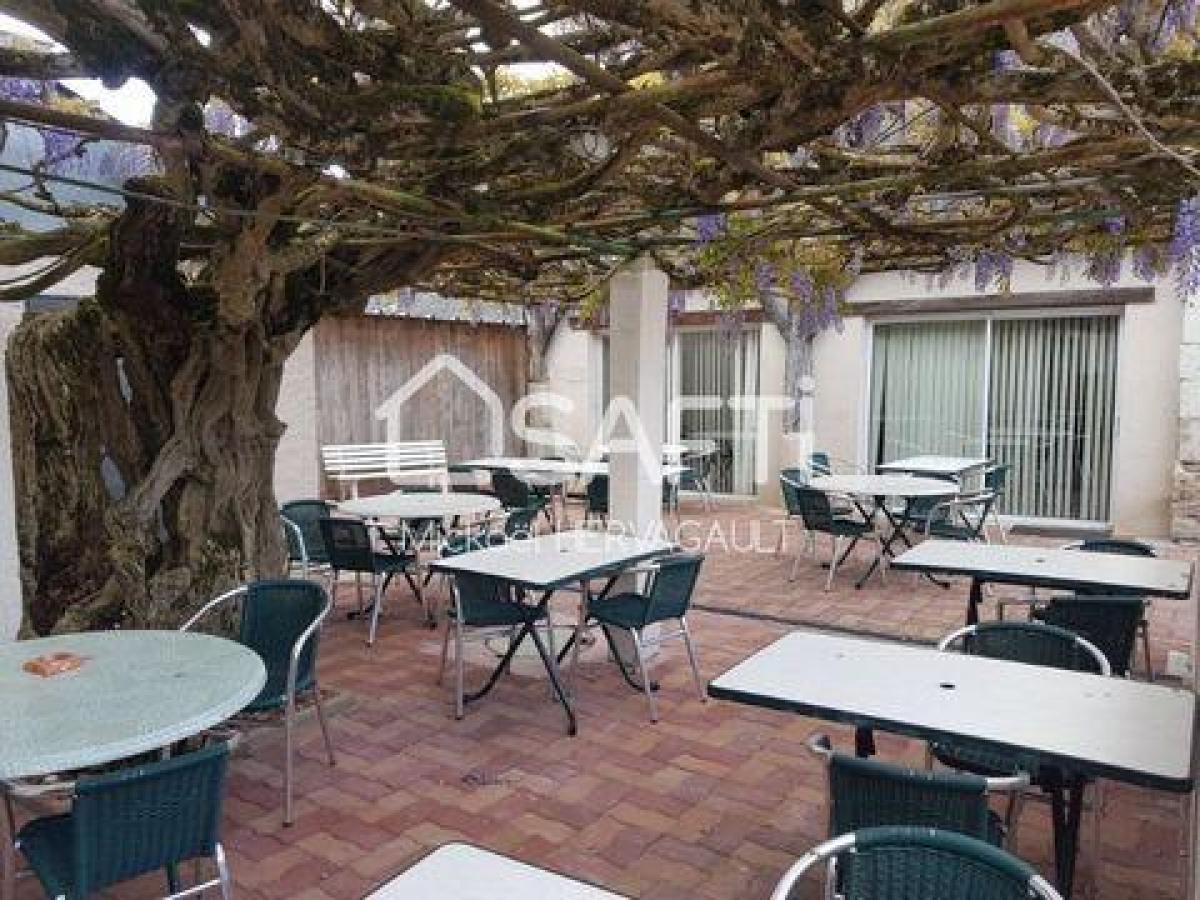 Escritório em Angers, France 260 m² N.º 19612