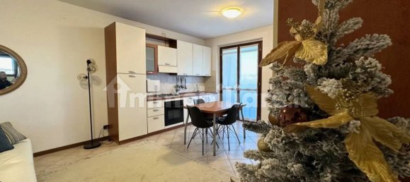 2 bedrooms Apartment in Tradate, Italy No. 11557 24
