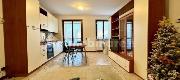 2 bedrooms Apartment in Tradate, Italy No. 11557 4