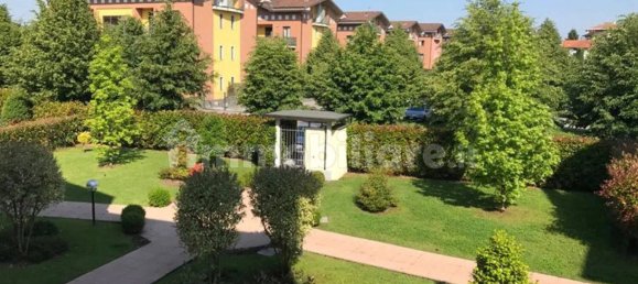 2 bedrooms Apartment in Tradate, Italy No. 11557 2