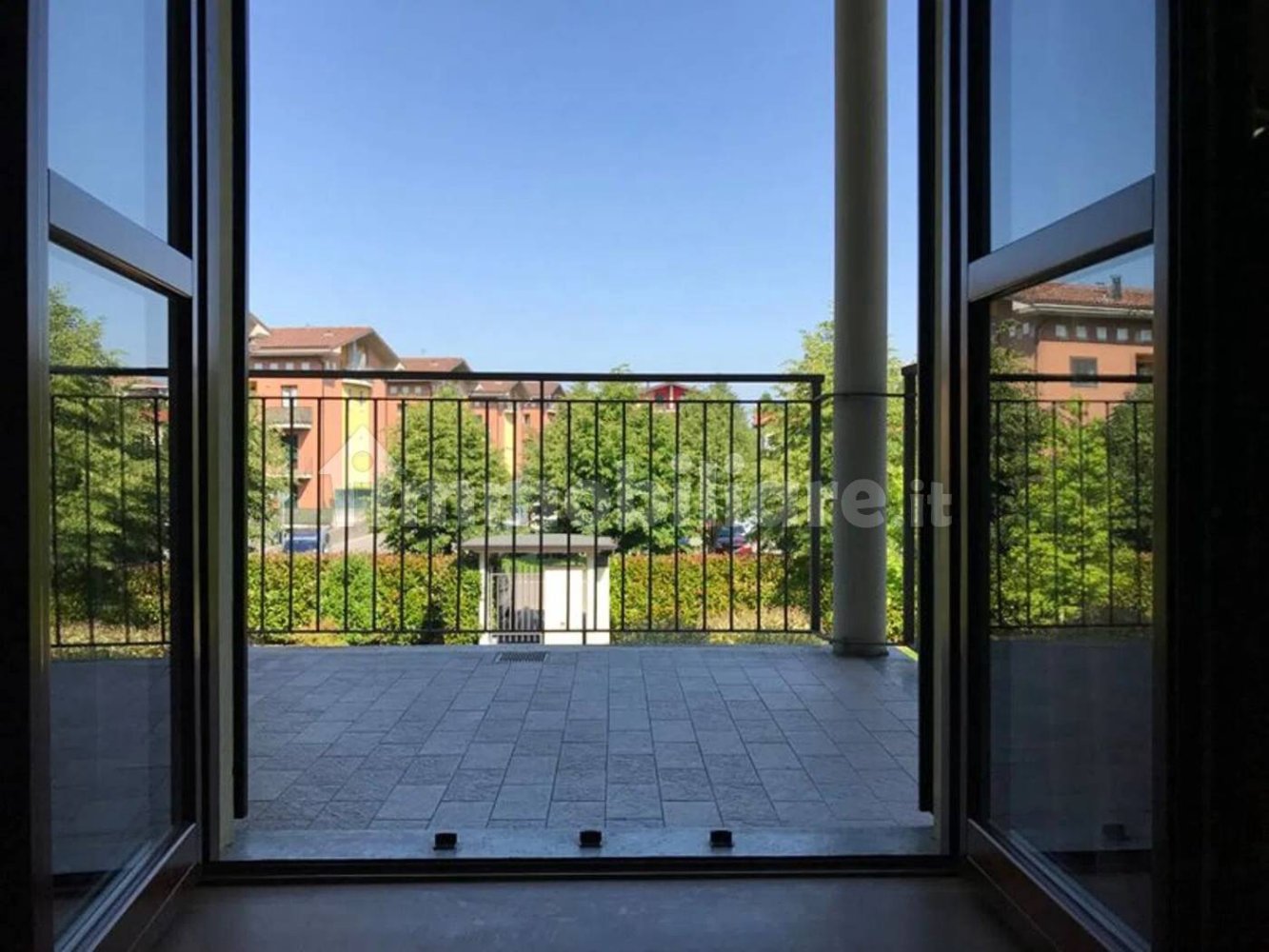 2 bedrooms Apartment in Tradate, Italy No. 11557