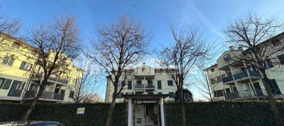 2 bedrooms Apartment in Tradate, Italy No. 11557 23