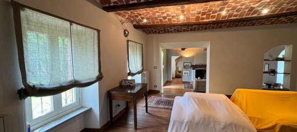 6 Schlafzimmer Haus in Roatto, Italy, Nr. 212155 23