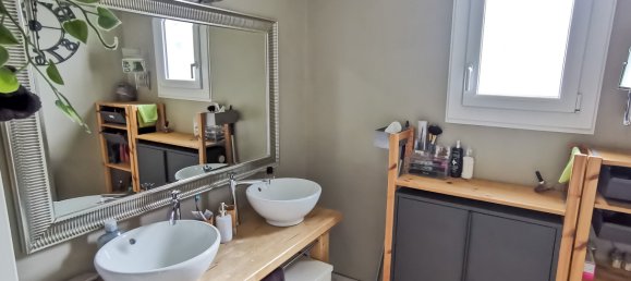 Casa de 4 dormitorios en Monts, France No. 42181 23