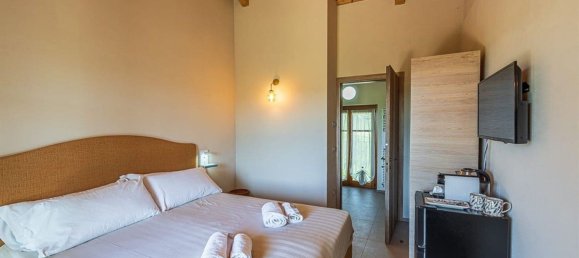 16غرفة منزل في Monforte d'Alba, Italy رقم 25177 21