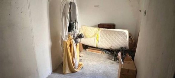 Дом с 4 комнатами в Казарца Лигуре, Италия № 23904 6