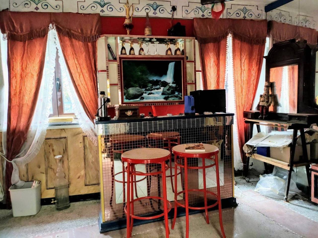 Дом с 4 комнатами в Казарца Лигуре, Италия № 23904