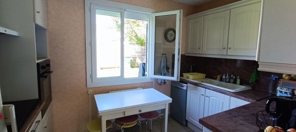 3 bedrooms House in Amblainville, France No. 161248 8