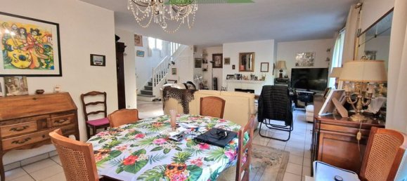 4 Schlafzimmer Haus in Le Plessis-Bouchard, France, Nr. 357005 3