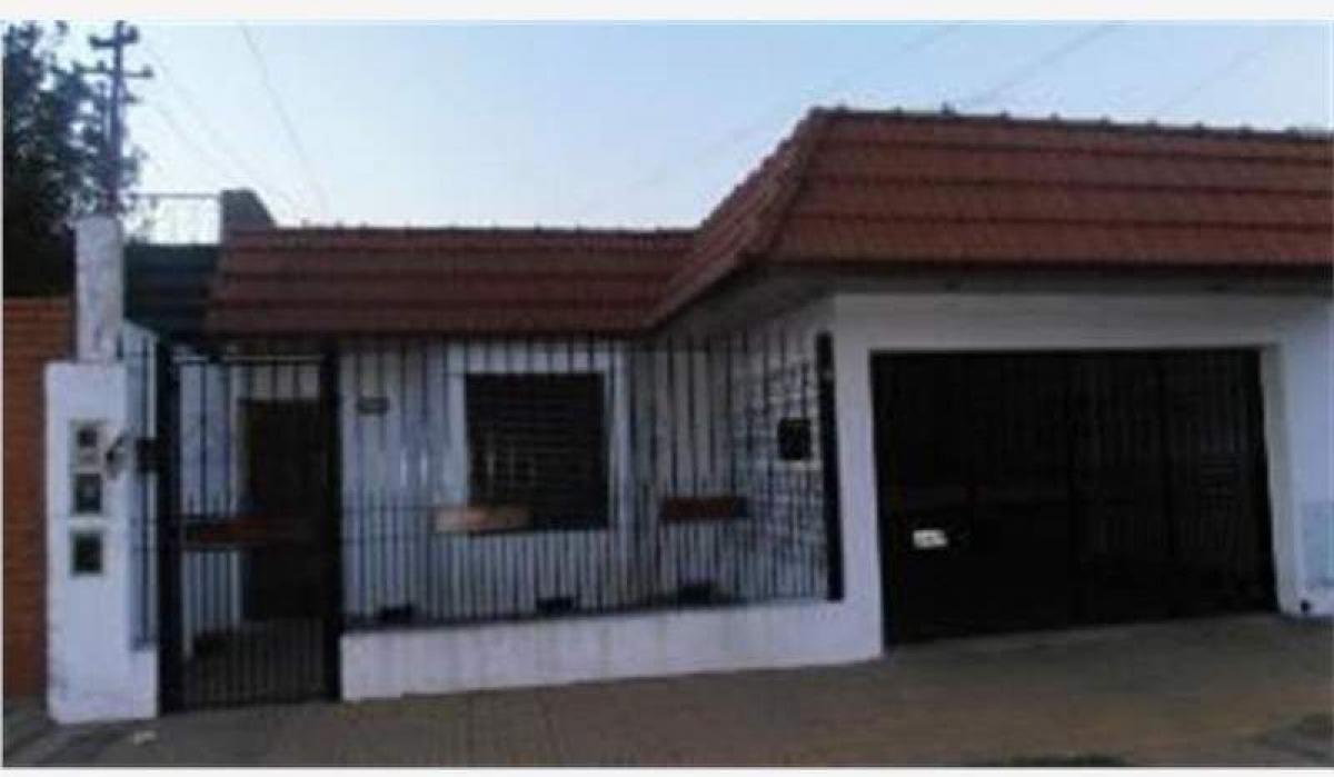 5 غرف نوم منزل في Lanus, Argentina رقم 4579