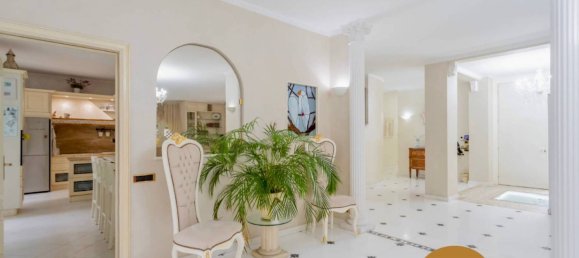 9 bedrooms Villa in Magnago, Italy No. 347636 5