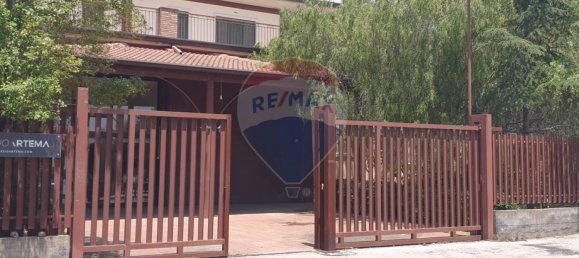 2غرفة عقار تجاري في Paternò, Italy رقم 364448 5