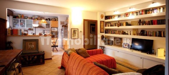 2 bedrooms Apartment in Parma, Italy No. 147182 4
