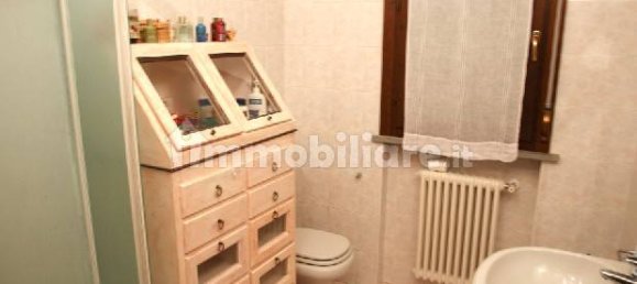 2 bedrooms Apartment in Parma, Italy No. 147182 8