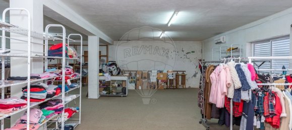 Propriété commerciale à Quiaios, Portugal 395m² No. 66127 39