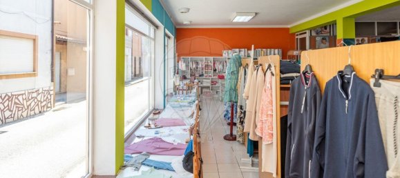 Propriété commerciale à Quiaios, Portugal 395m² No. 66127 31