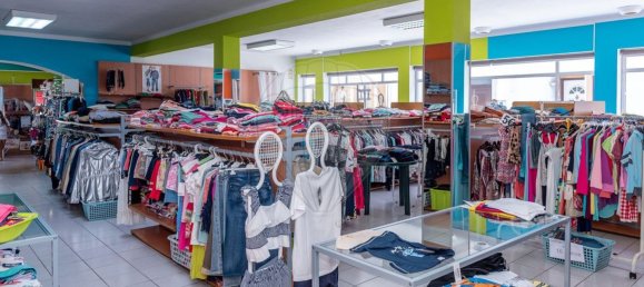 Propriété commerciale à Quiaios, Portugal 395m² No. 66127 27