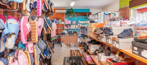 Propriété commerciale à Quiaios, Portugal 395m² No. 66127 7