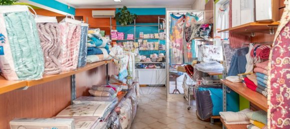 Propriété commerciale à Quiaios, Portugal 395m² No. 66127 8