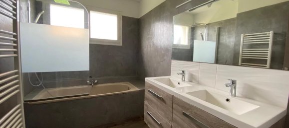 Casa de 2 dormitorios en Moirans, France No. 274628 8